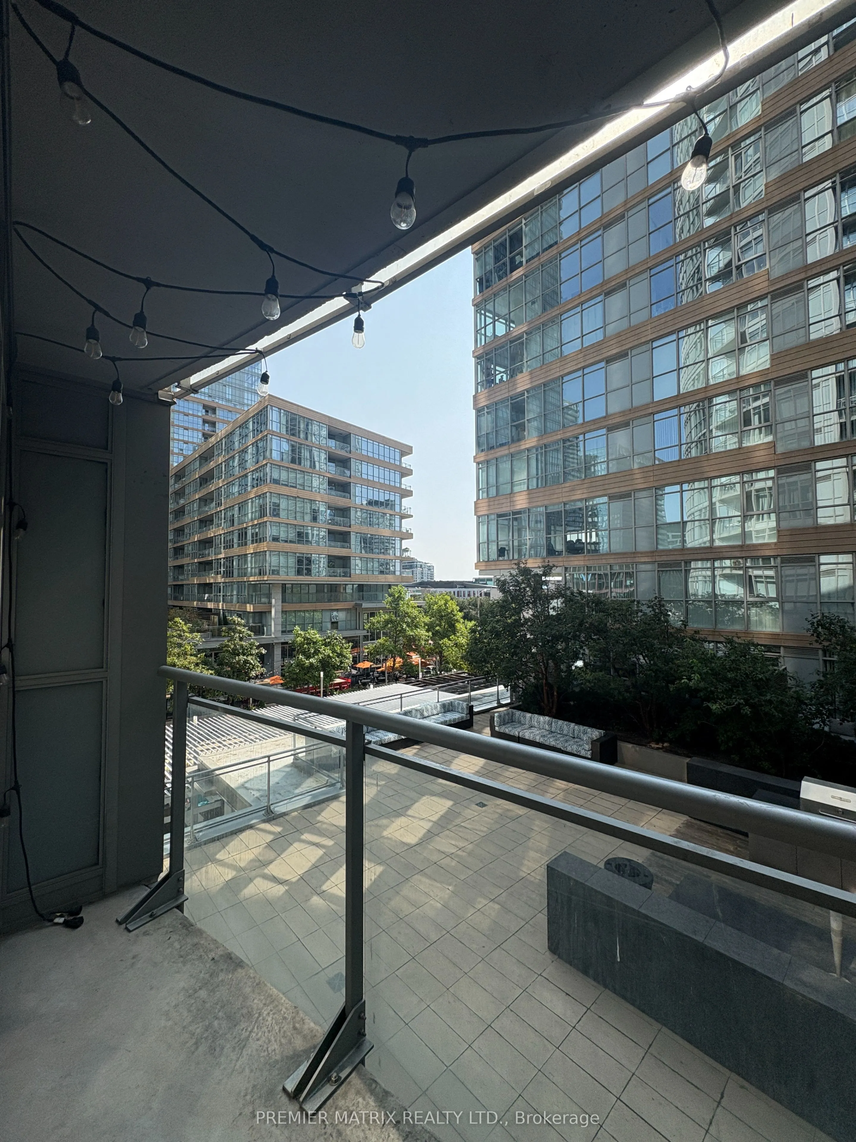 21 Iceboat Terrace, #330