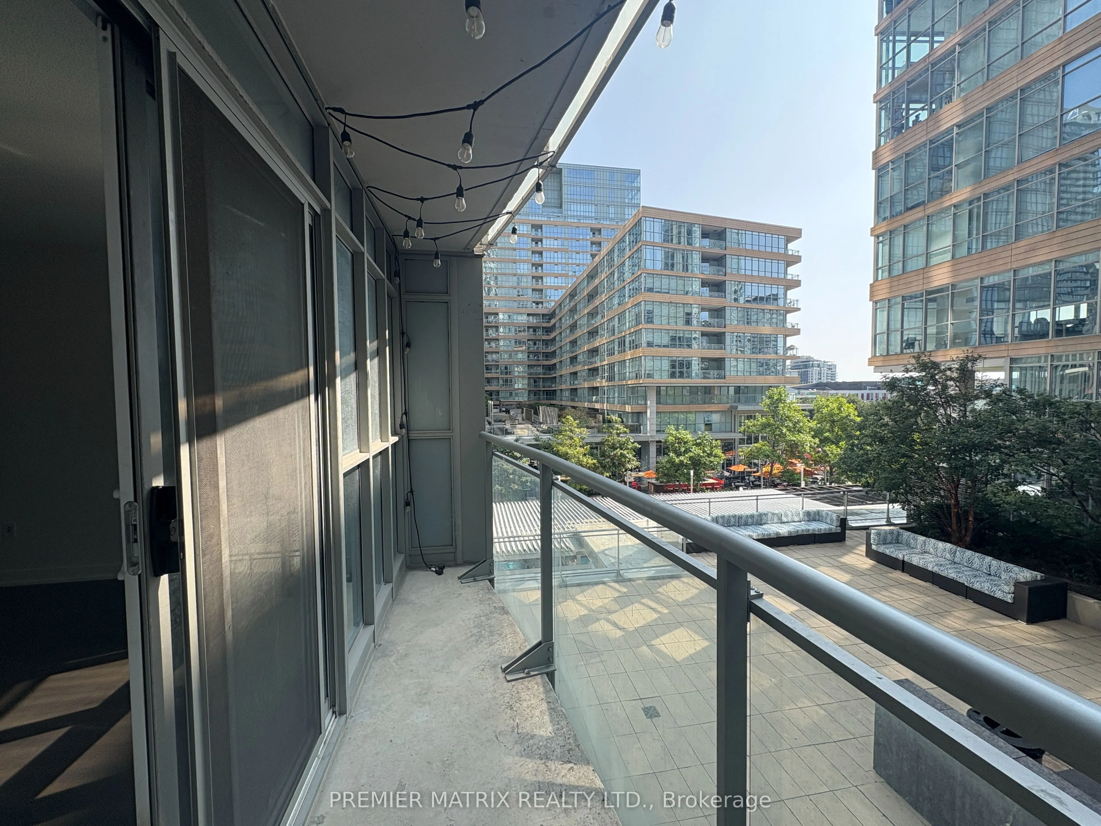 21 Iceboat Terrace, #330