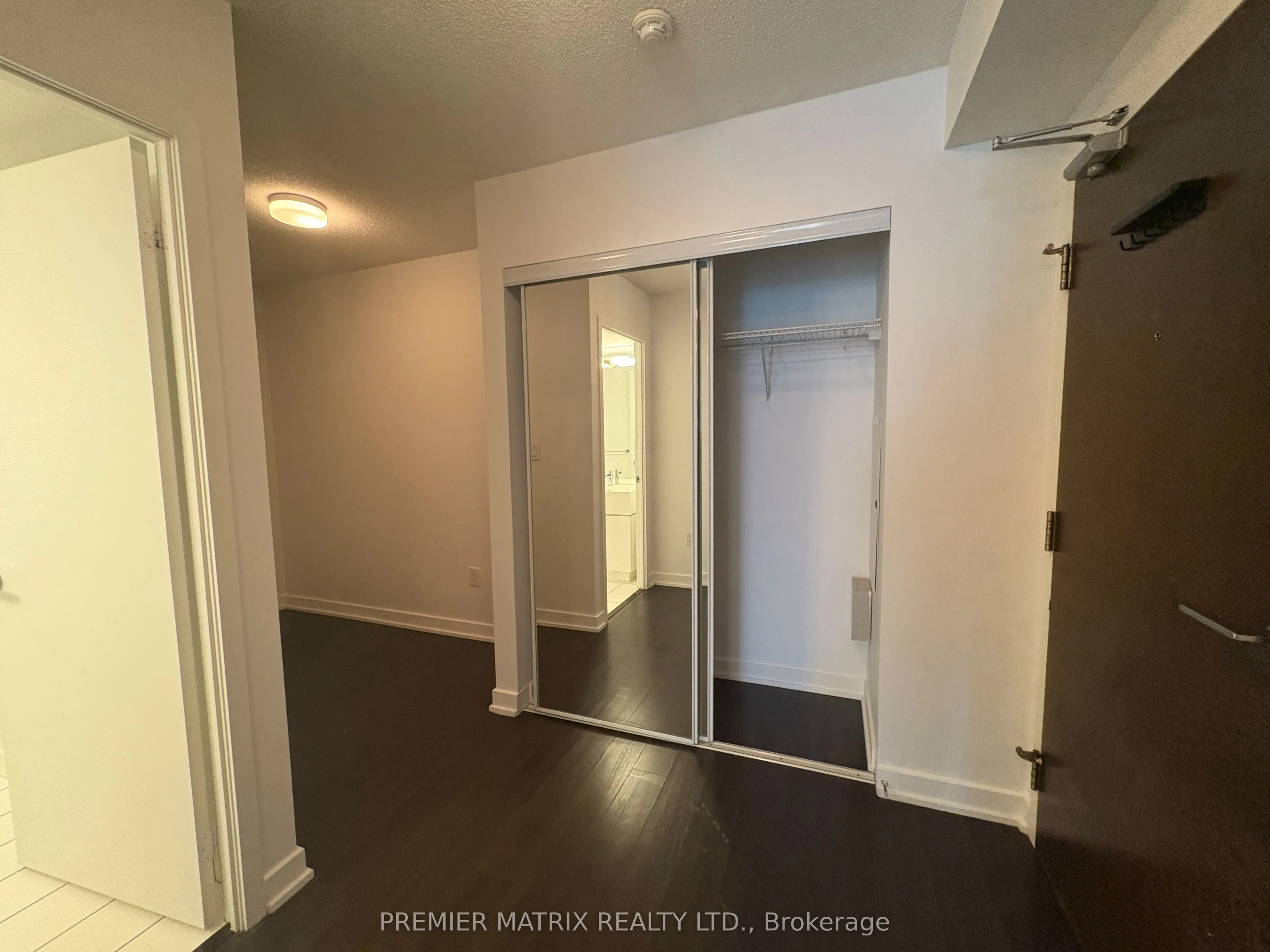 21 Iceboat Terrace, #330