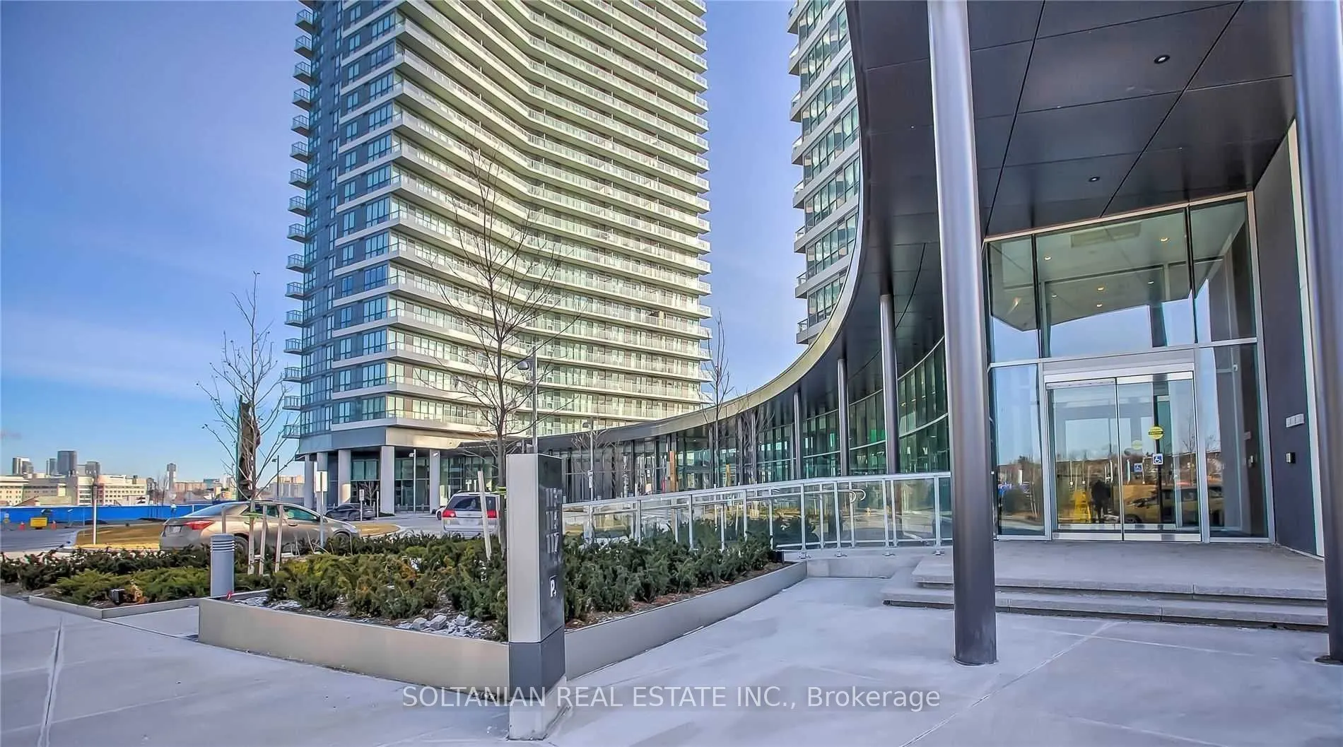115 Mcmahon Drive, #3705