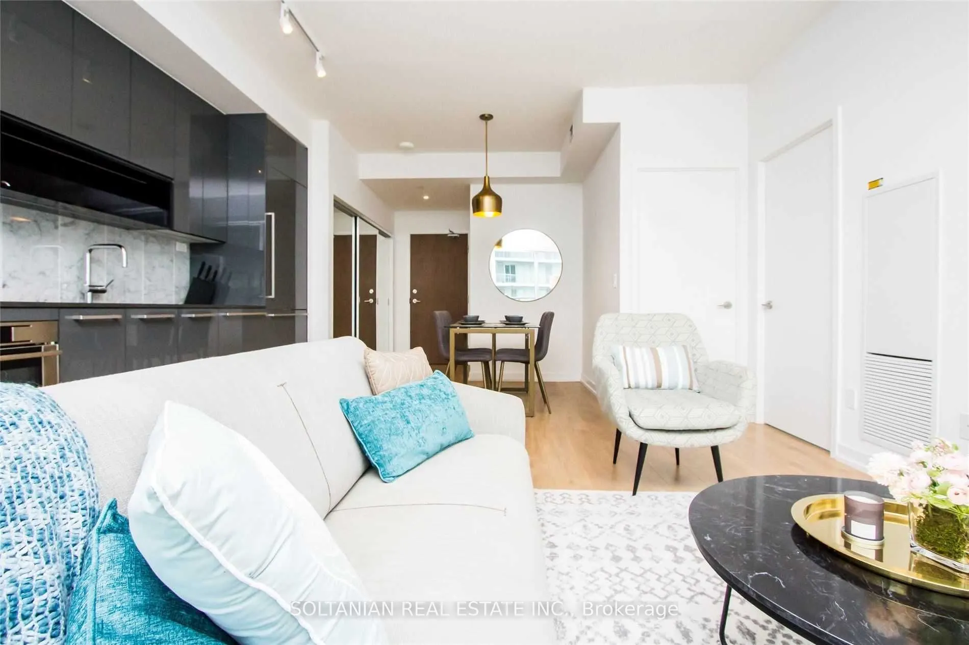 115 Mcmahon Drive, #3705