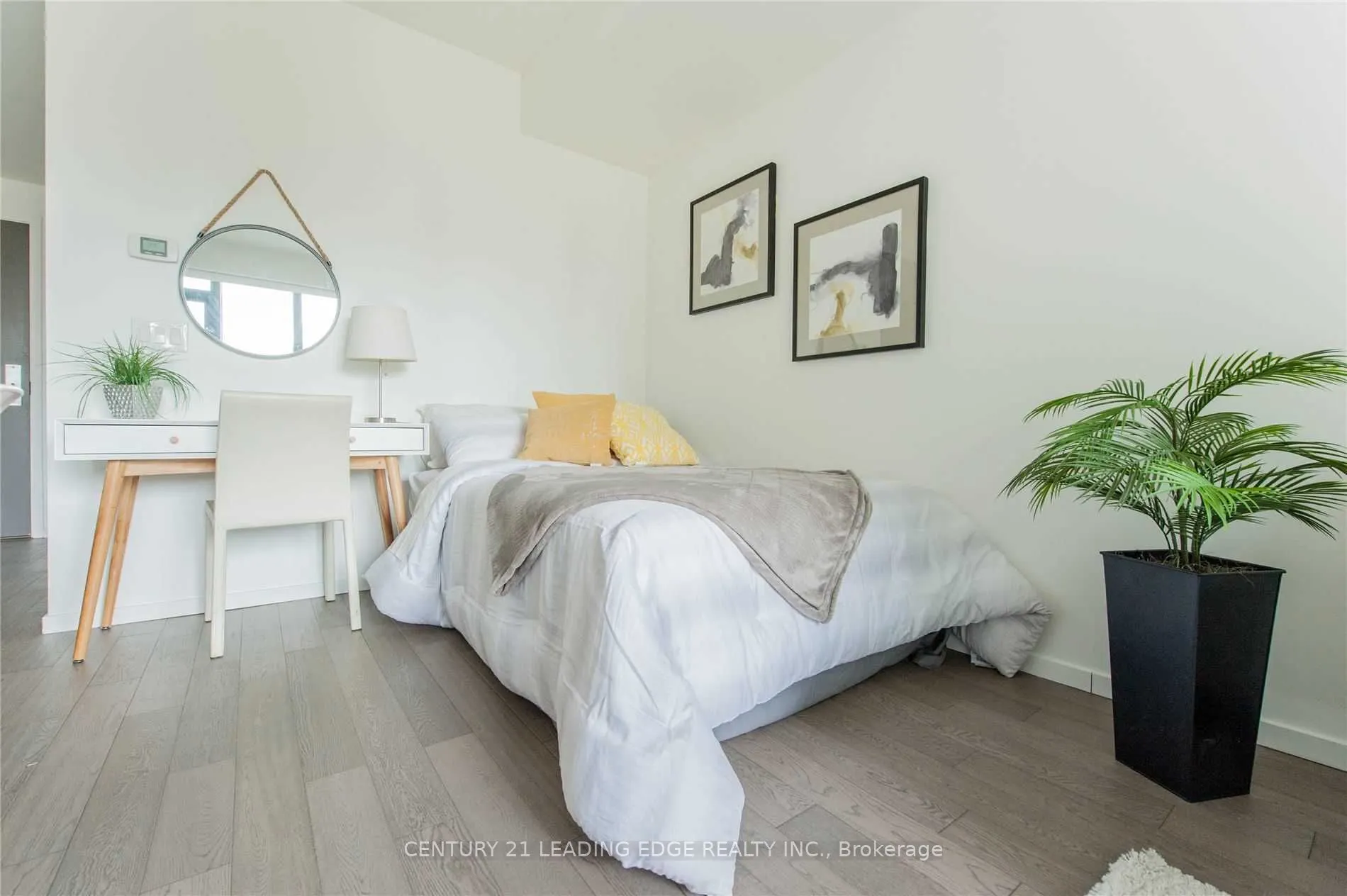 101 Charles Street E, #509