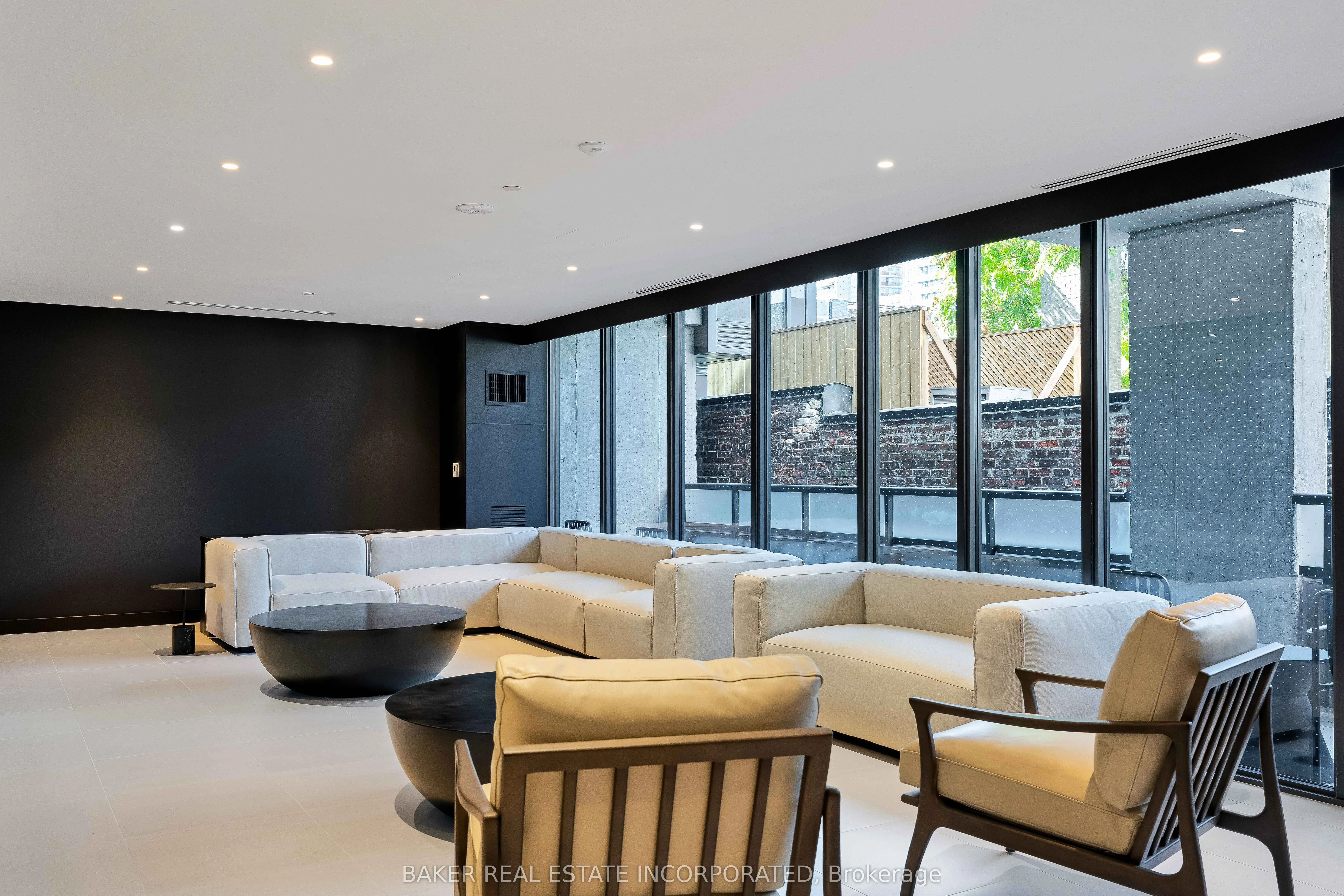 28 Eastern Avenue, #527