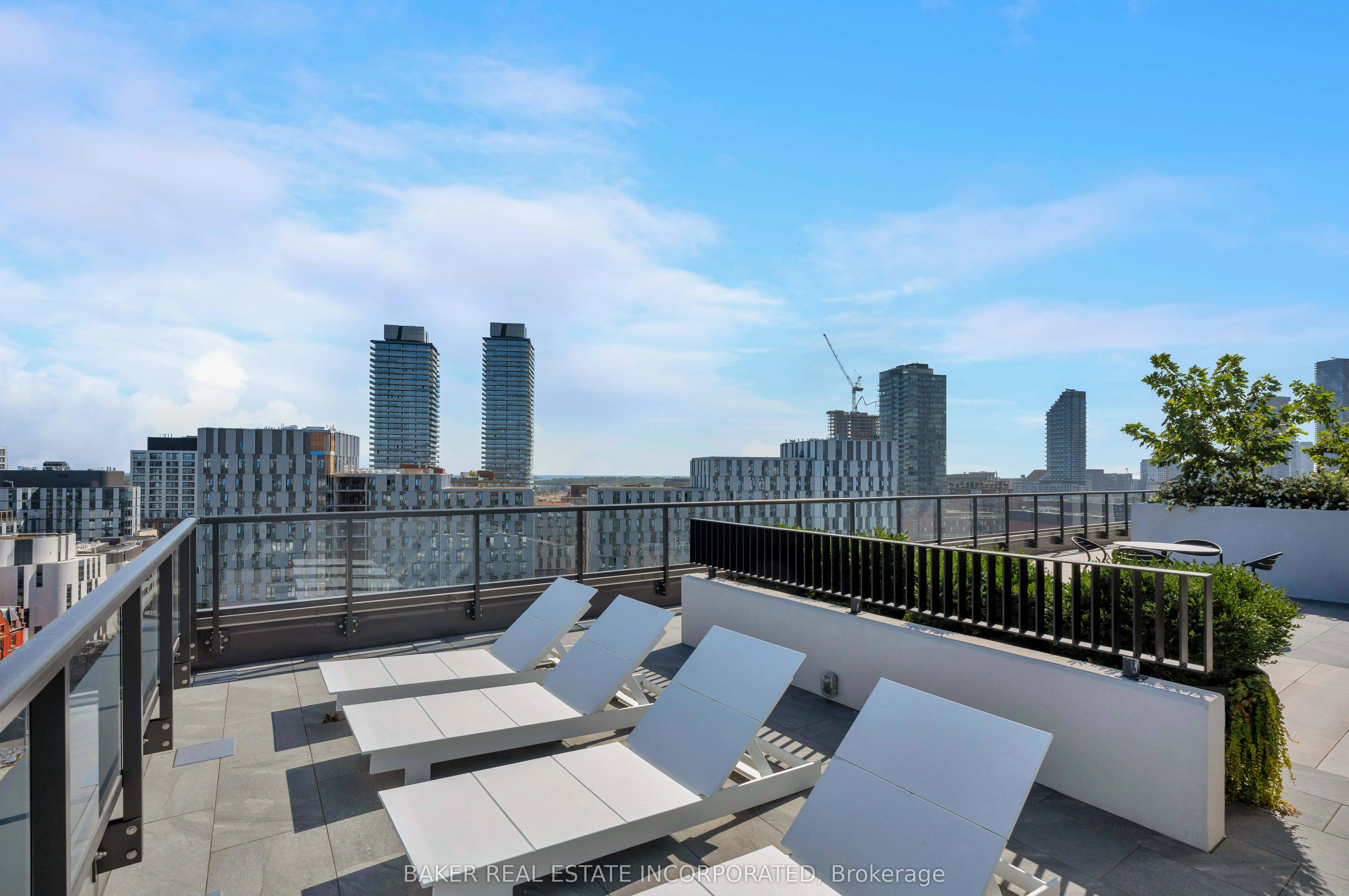 28 Eastern Avenue, #527