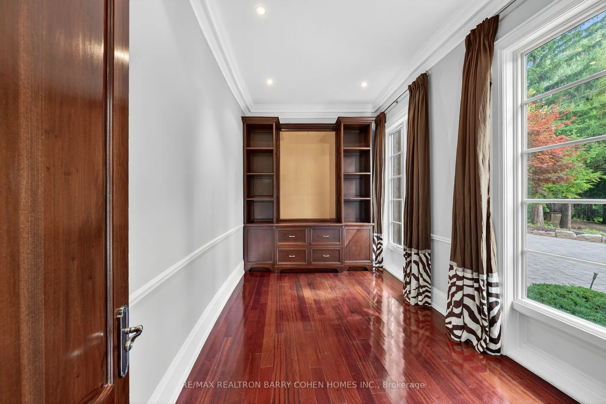 36 Old Yonge Street