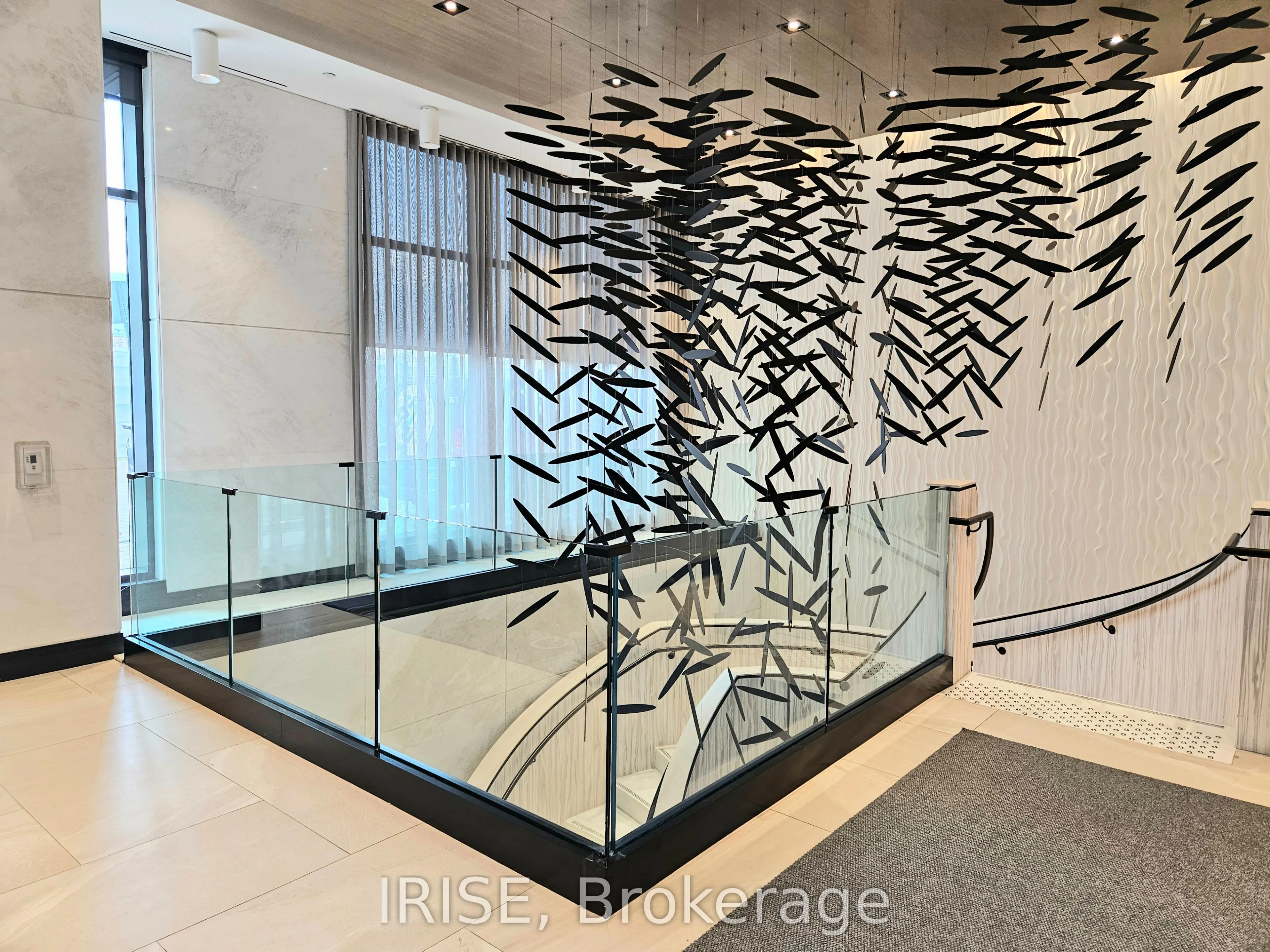 1 Edgewater Drive, #819