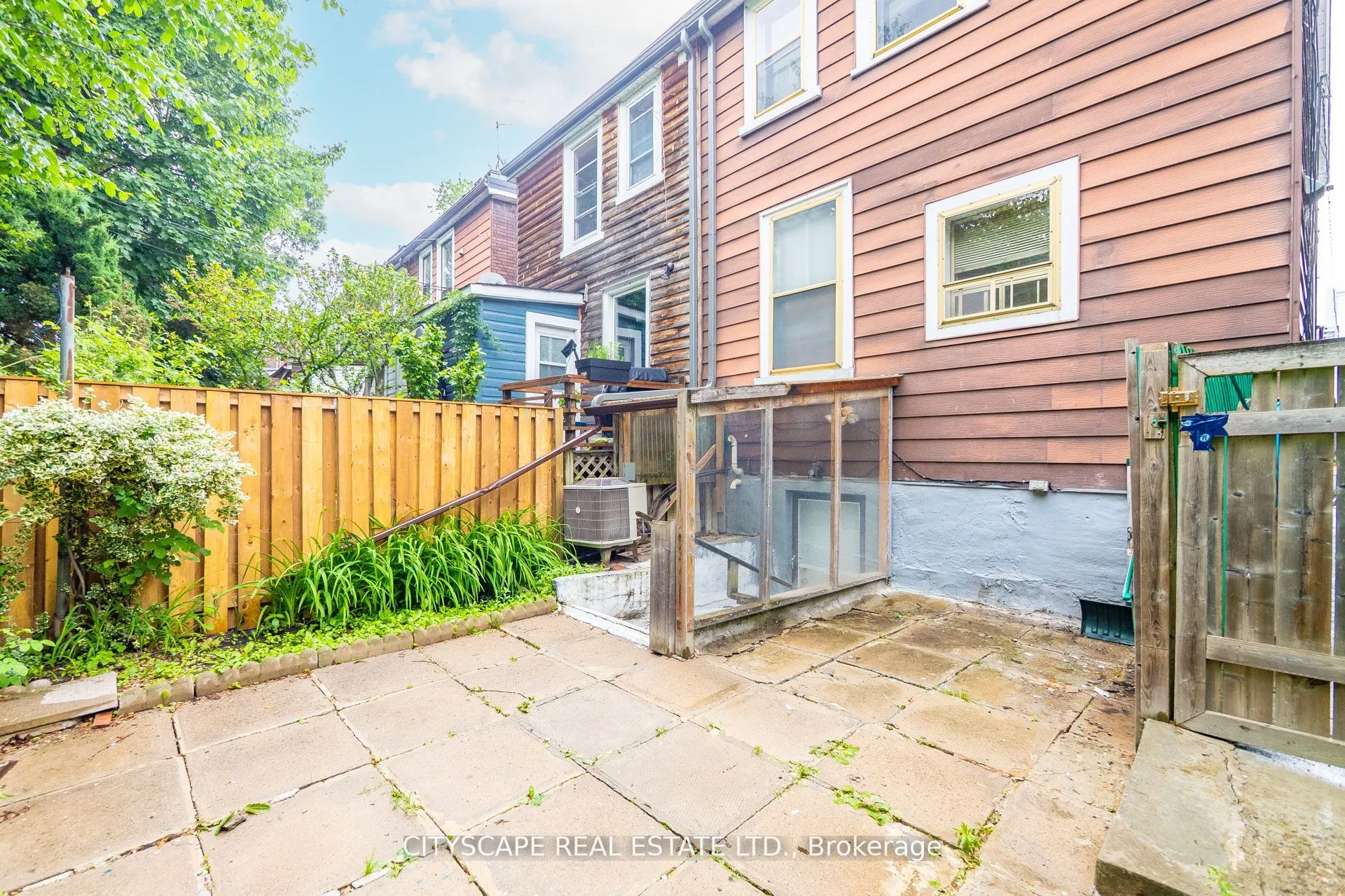 92 Bellwoods Avenue