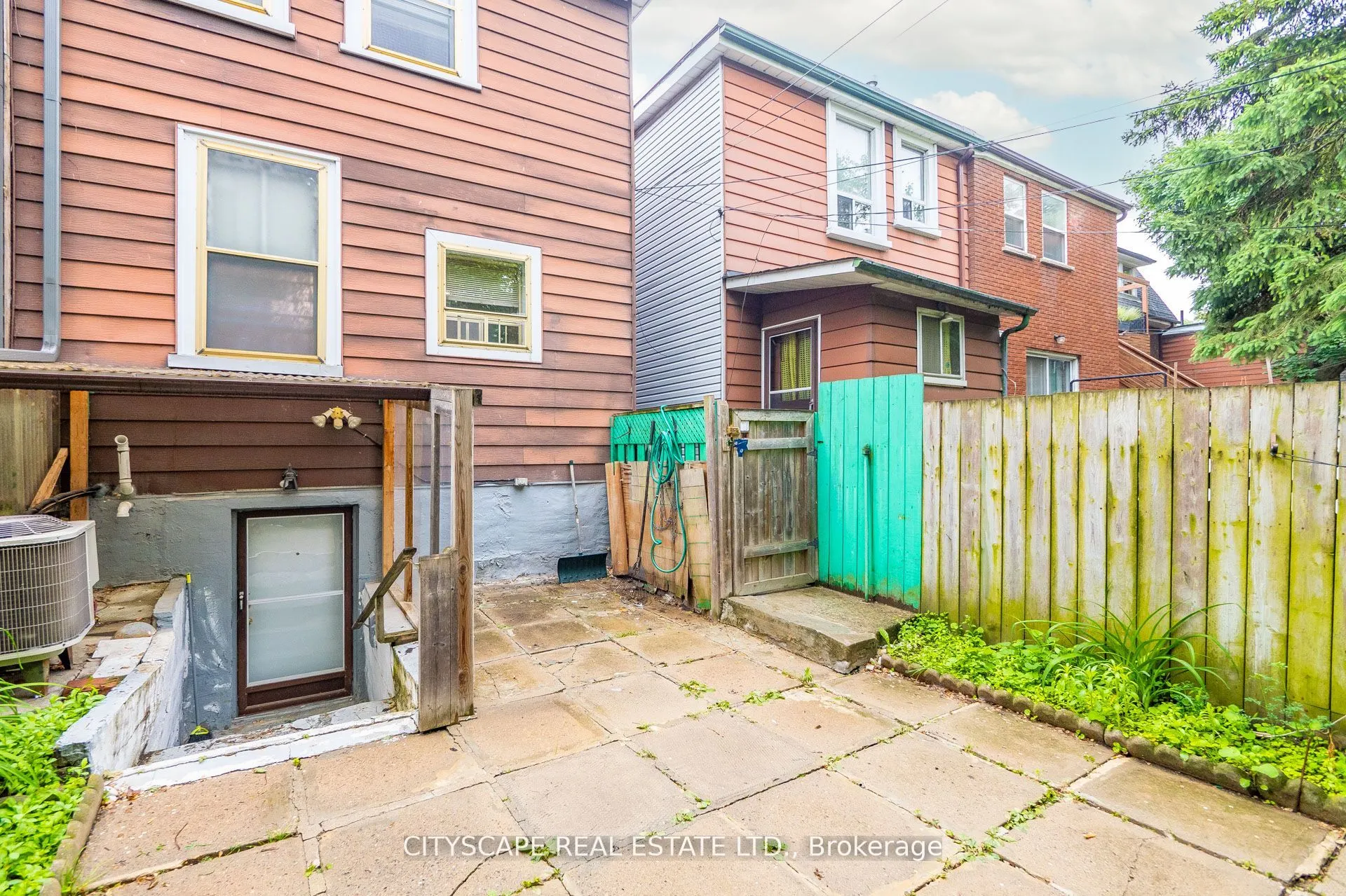 92 Bellwoods Avenue