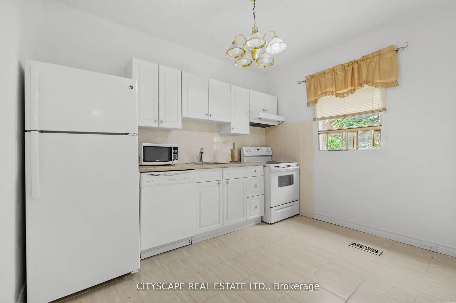 92 Bellwoods Avenue