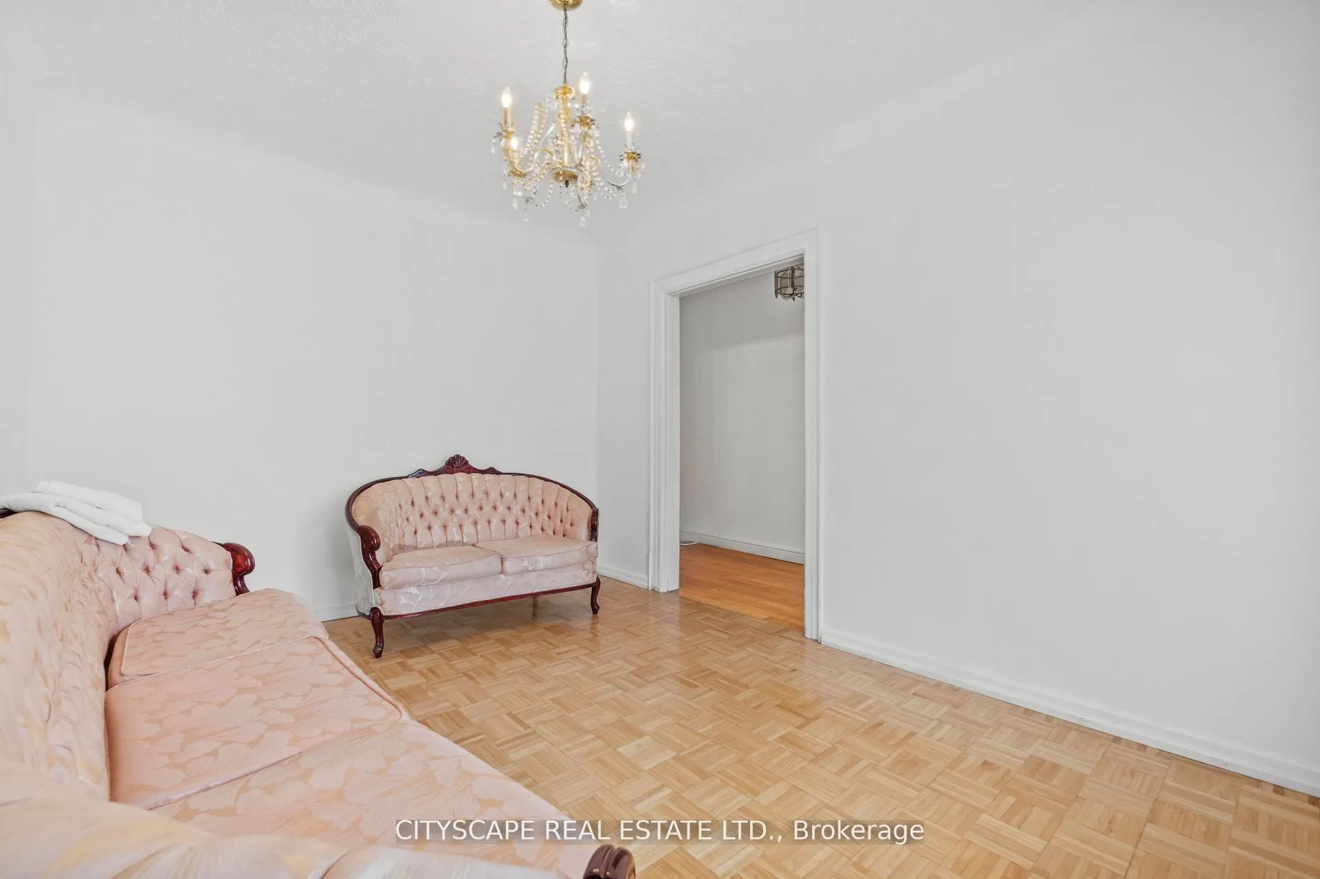92 Bellwoods Avenue