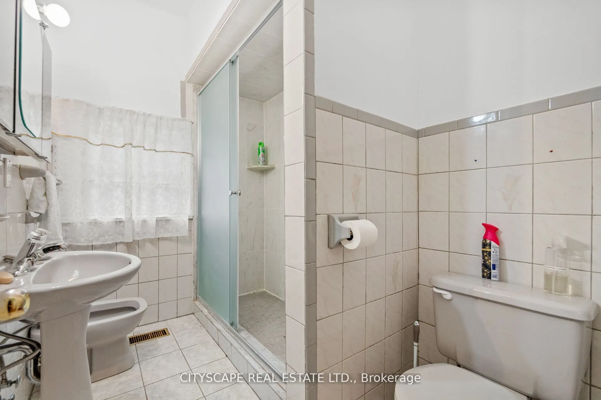 92 Bellwoods Avenue