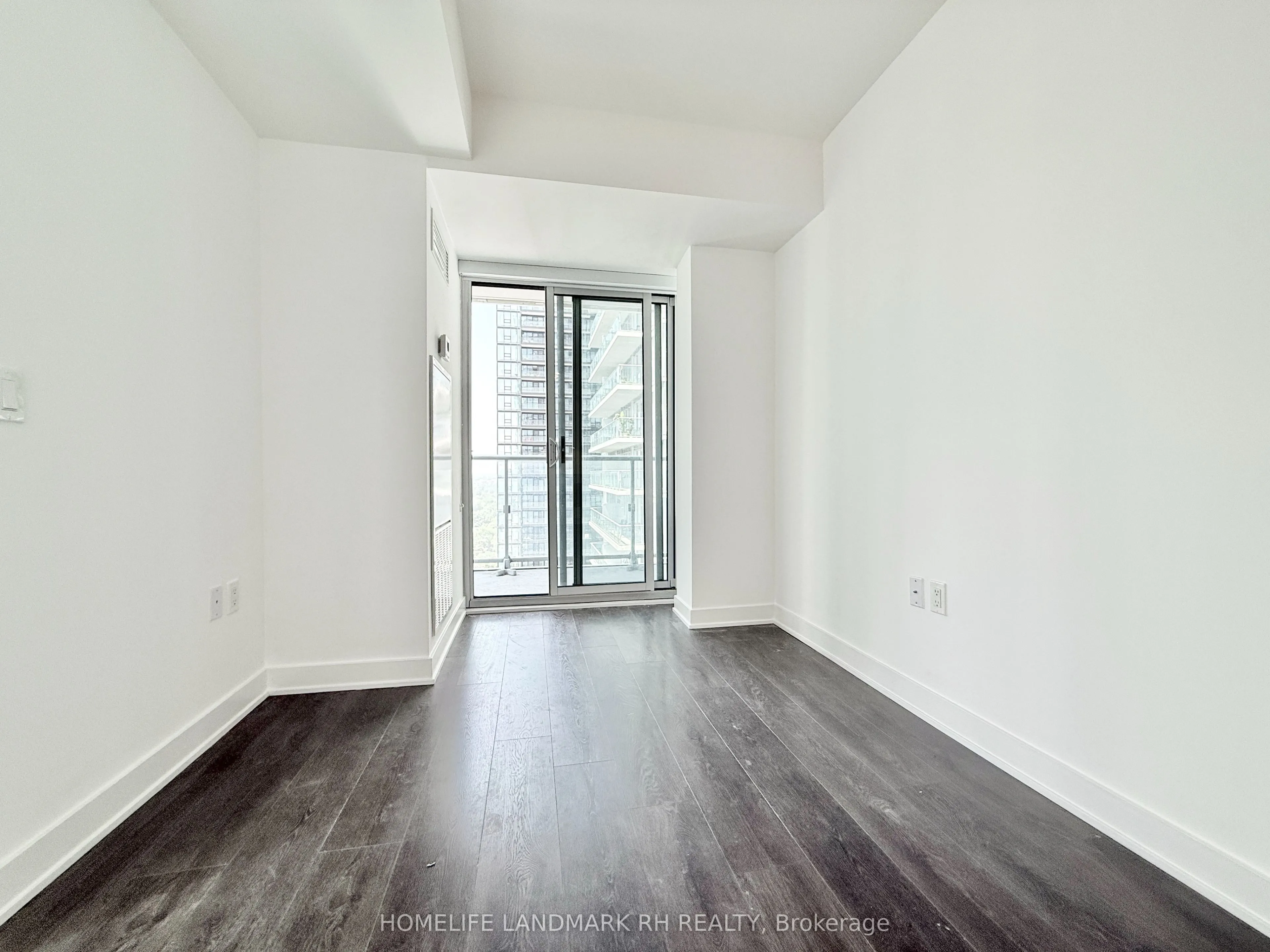 195 Redpath Avenue, #1912