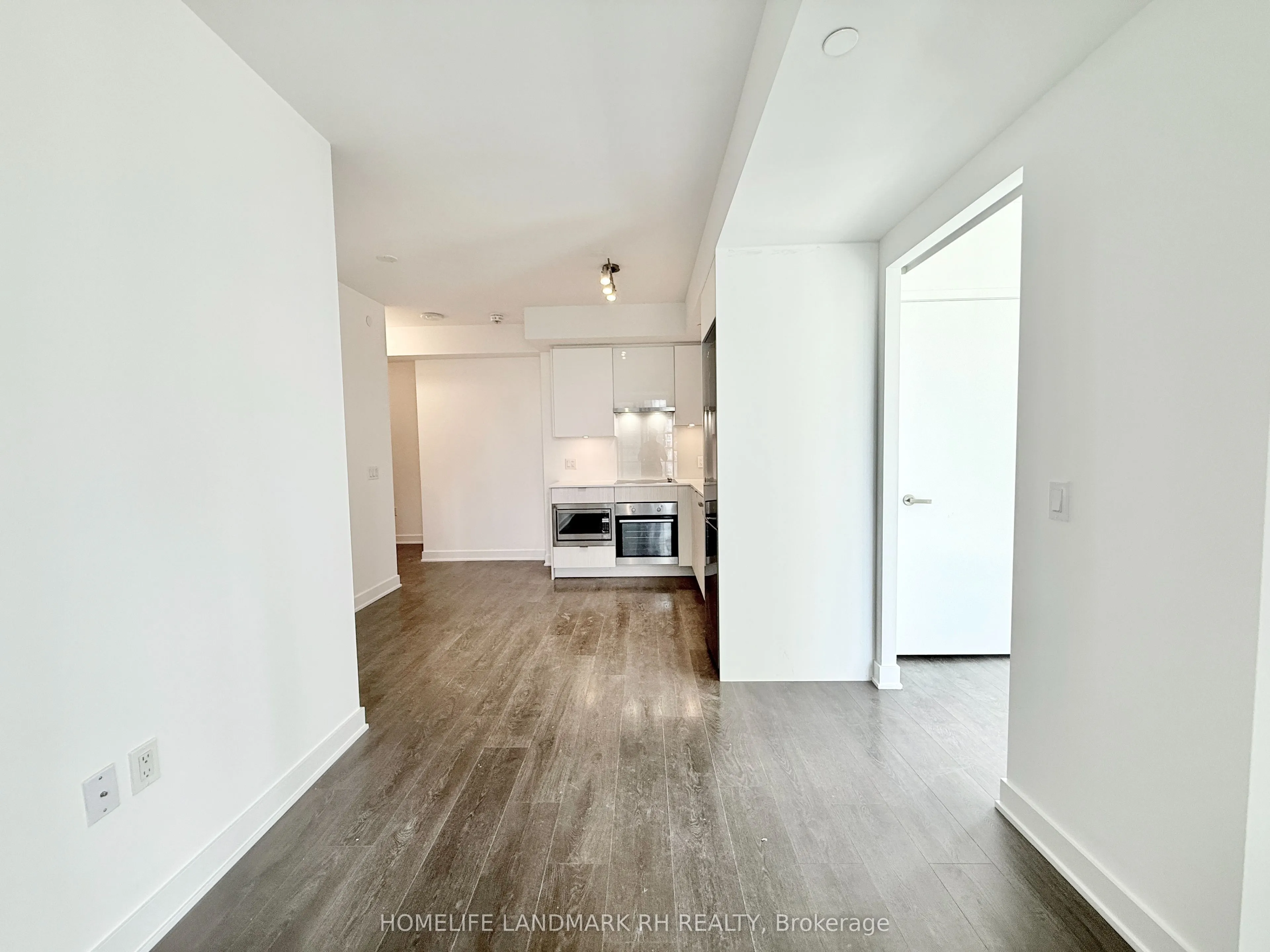 195 Redpath Avenue, #1912