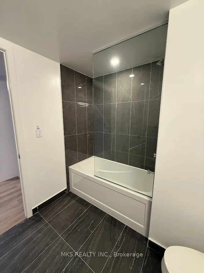 771 Yonge Street, #607