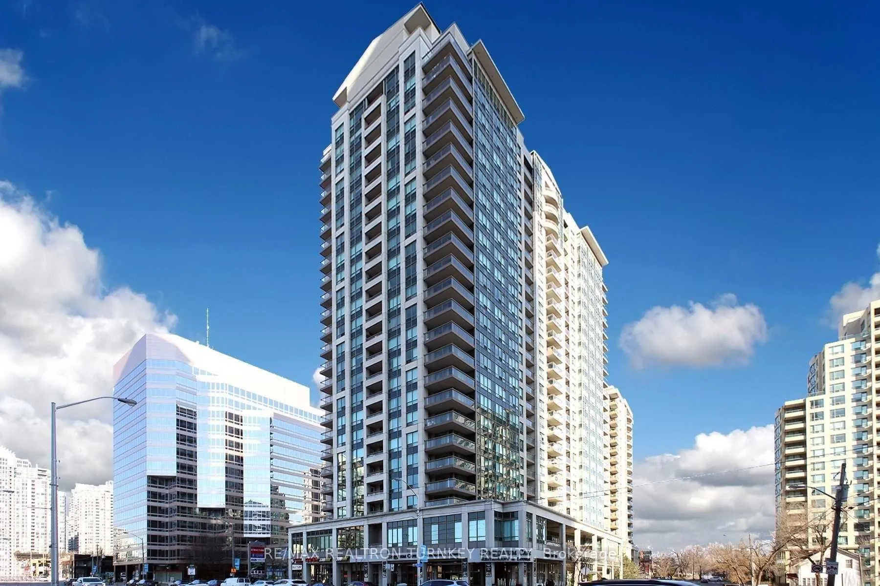18 Parkview Avenue, #2116