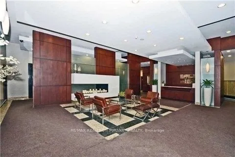 18 Parkview Avenue, #2116