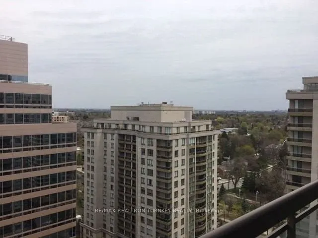 18 Parkview Avenue, #2116