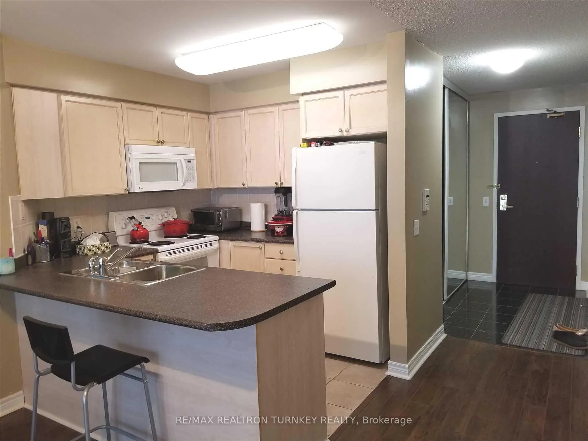 18 Parkview Avenue, #2116