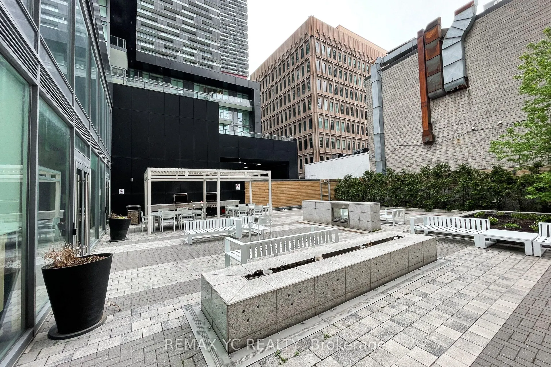 30 Roehampton Avenue, #2509