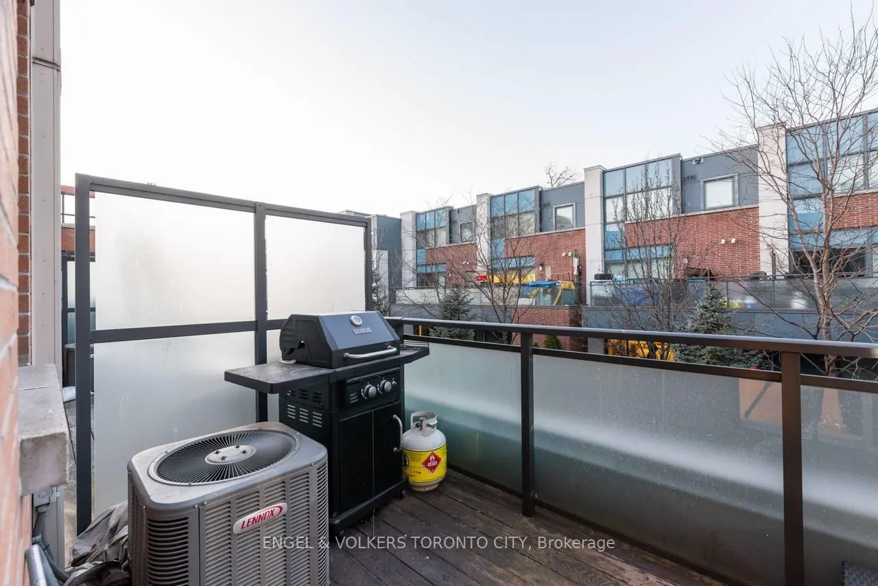 50 Cole Street, #50