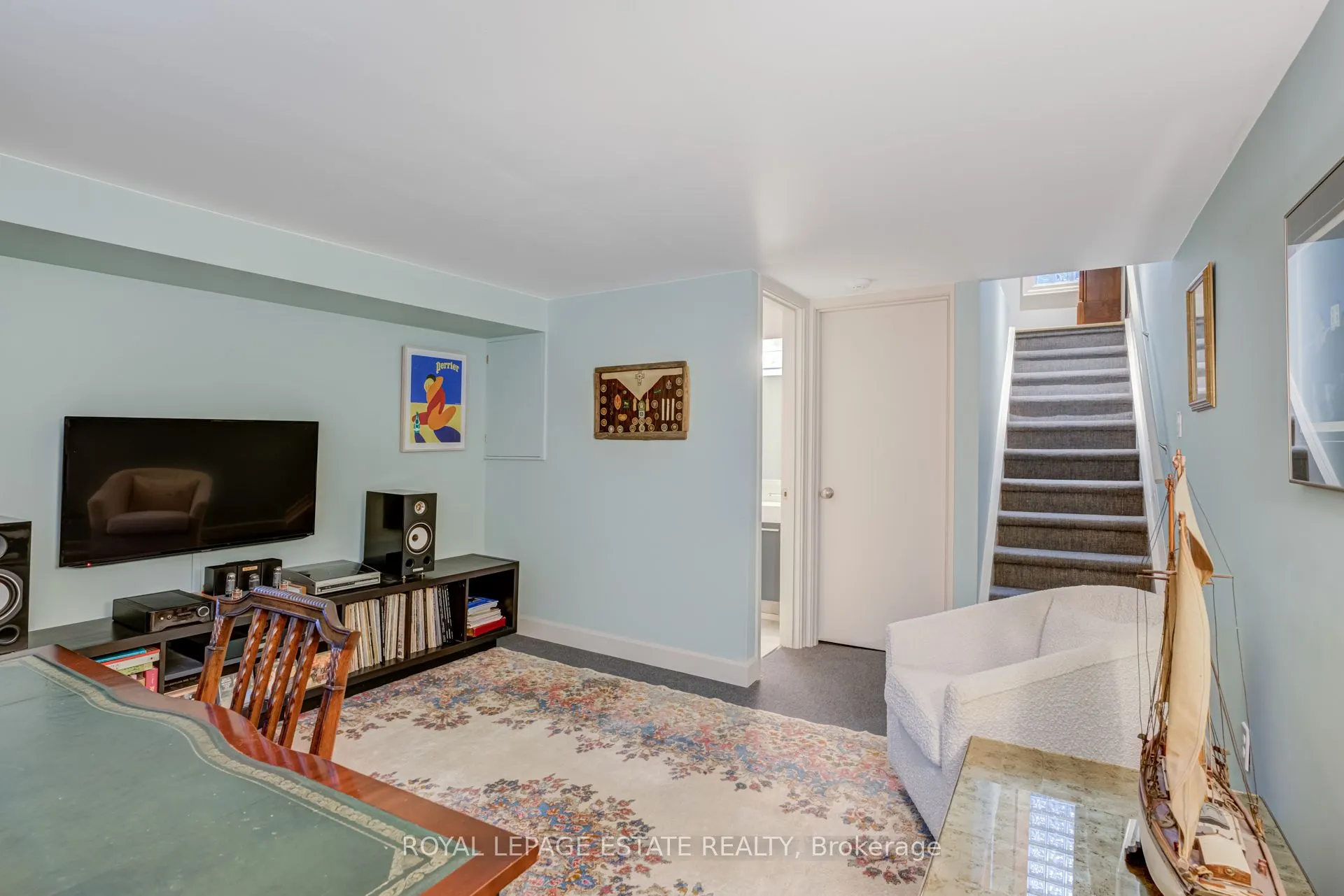 5 Woodstock Place