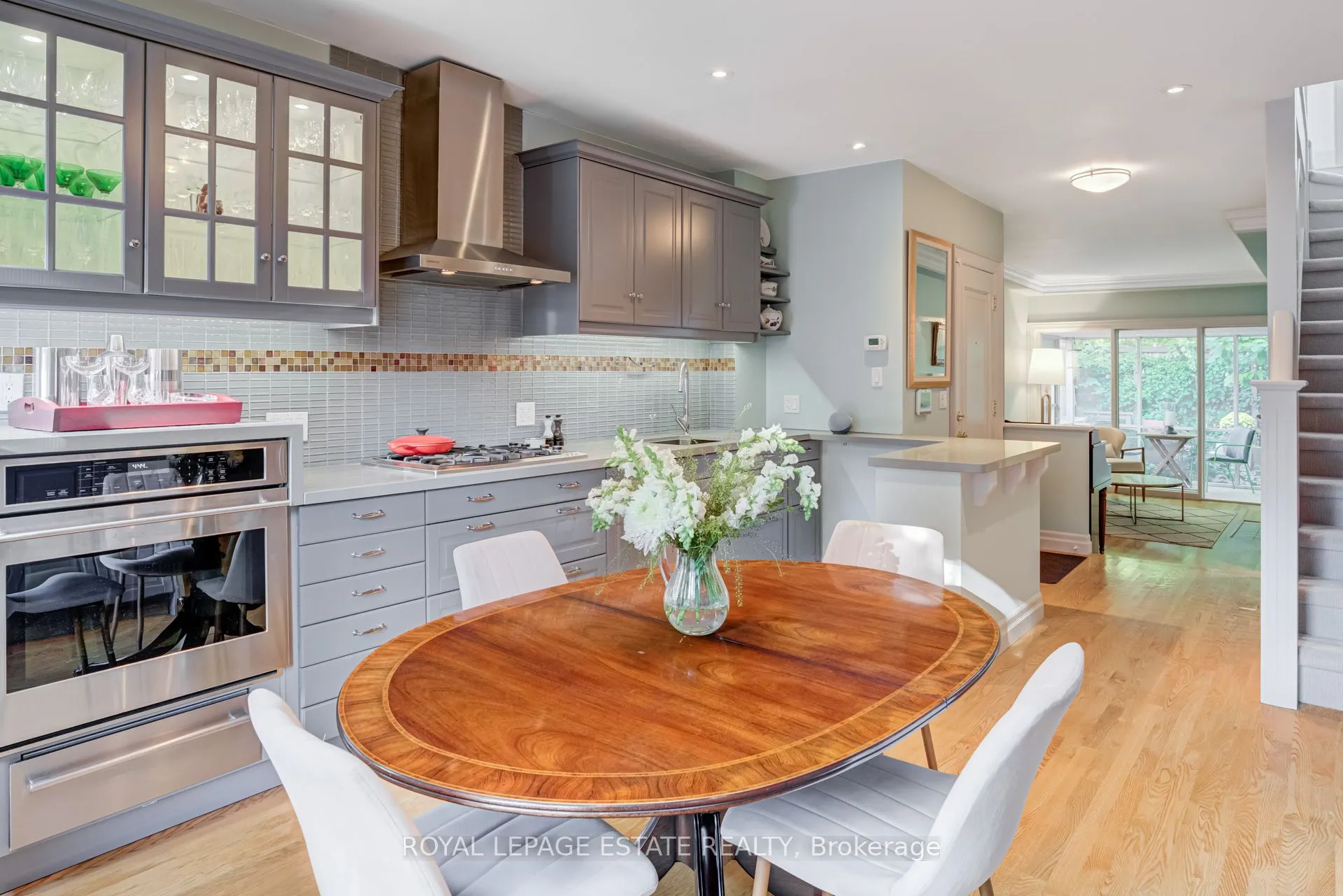 5 Woodstock Place