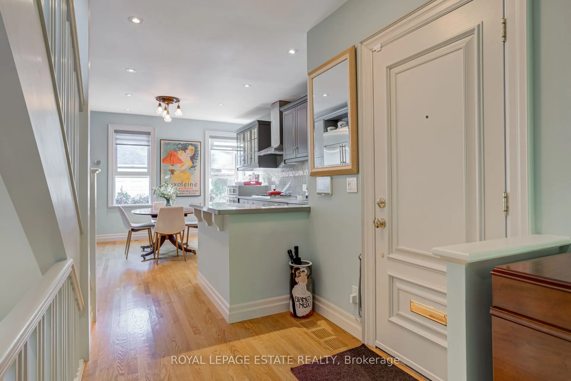 5 Woodstock Place