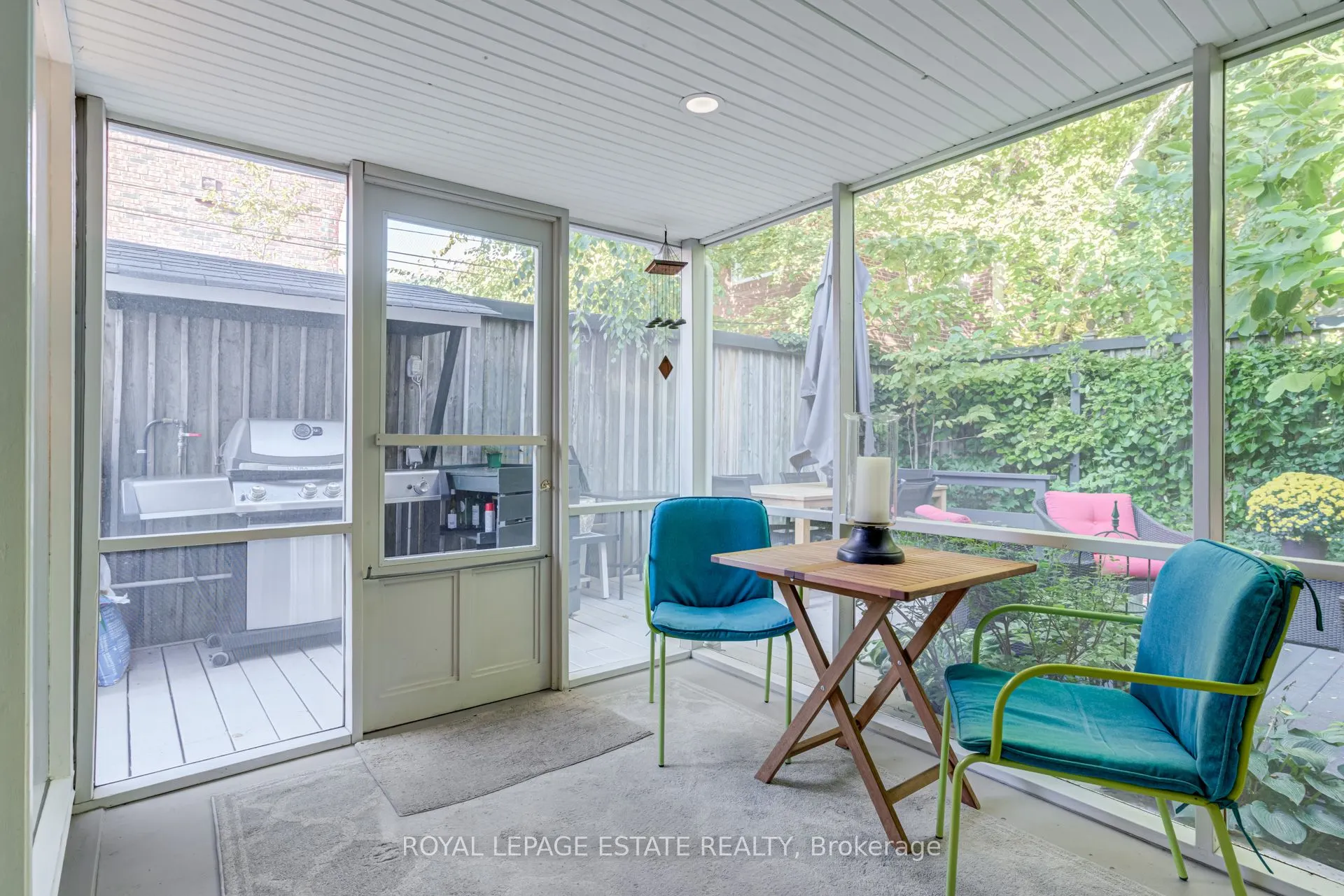 5 Woodstock Place