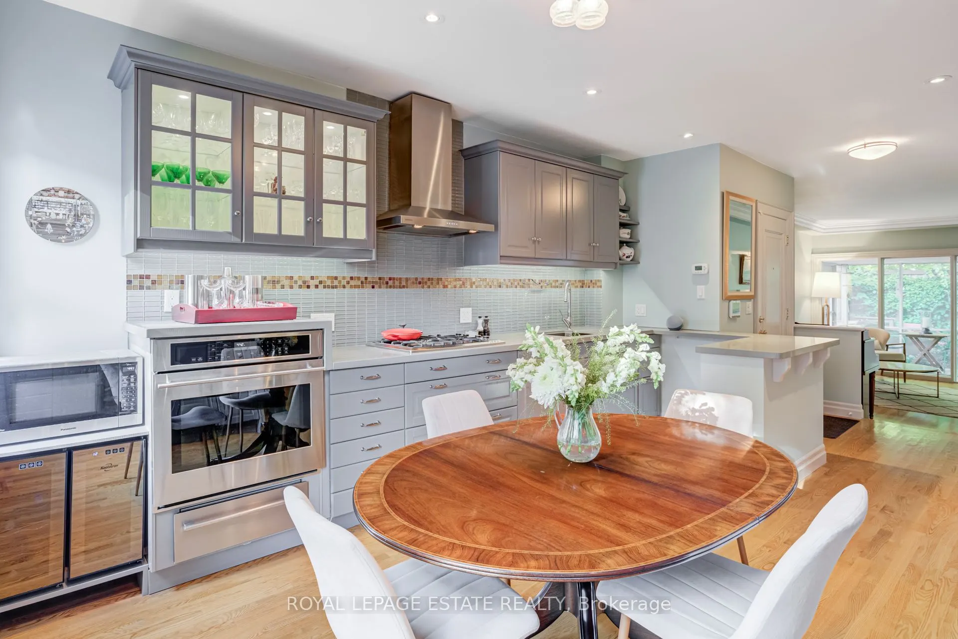 5 Woodstock Place