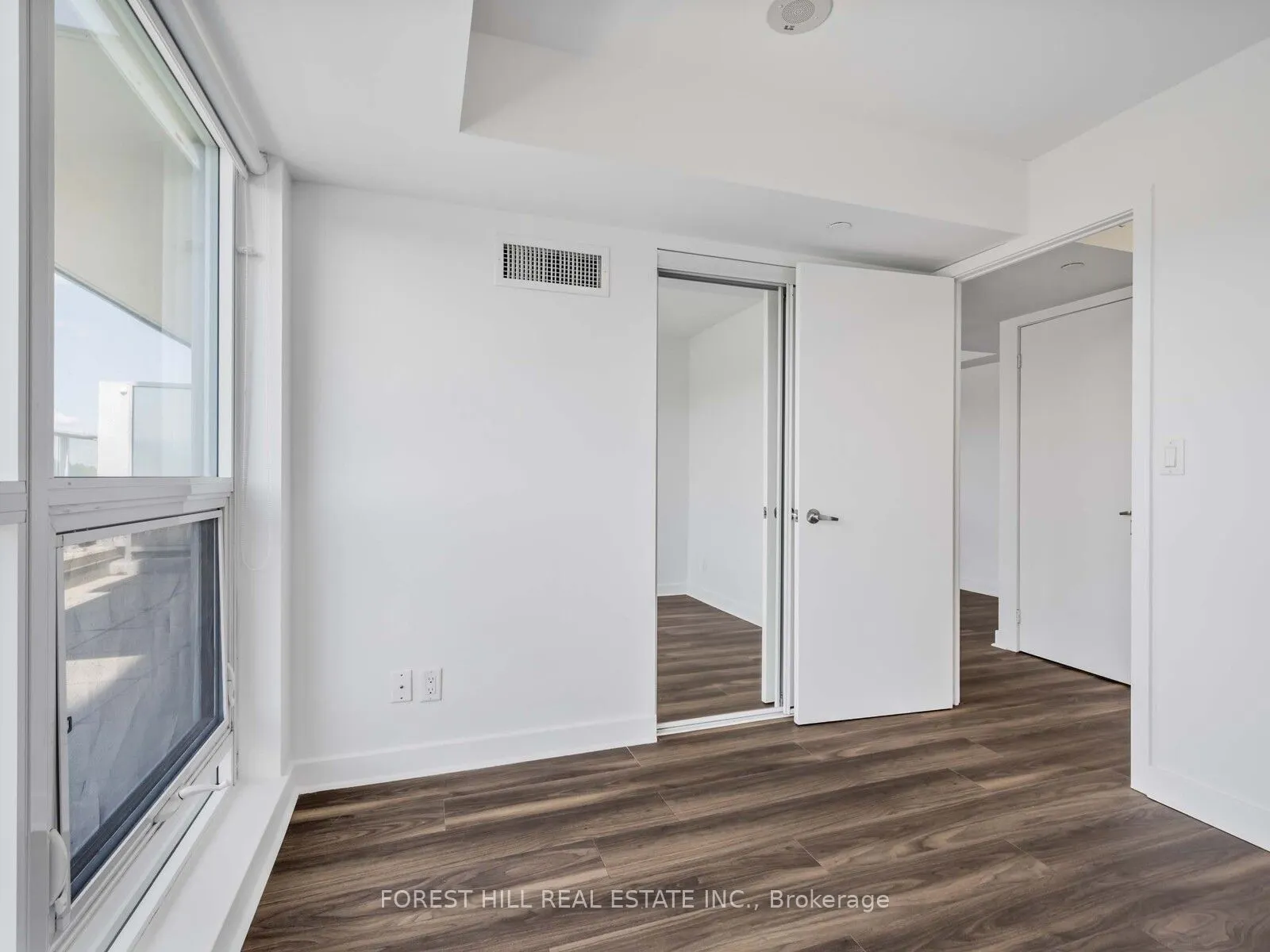 58 Orchard View Boulevard, #510