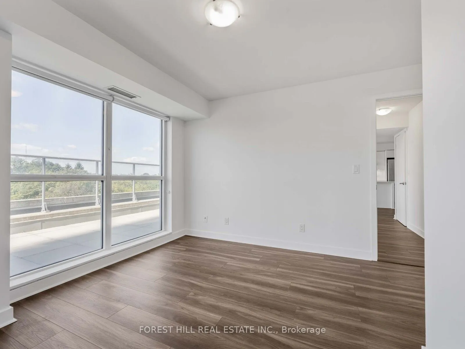 58 Orchard View Boulevard, #510