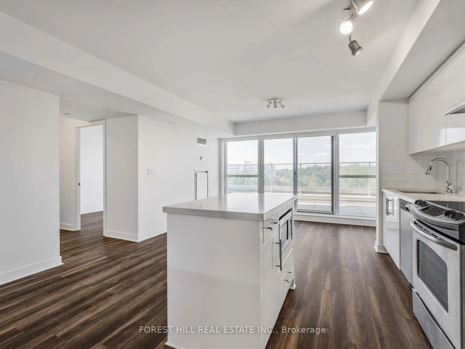 58 Orchard View Boulevard, #510