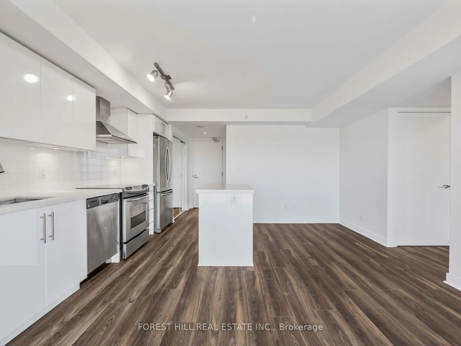 58 Orchard View Boulevard, #510