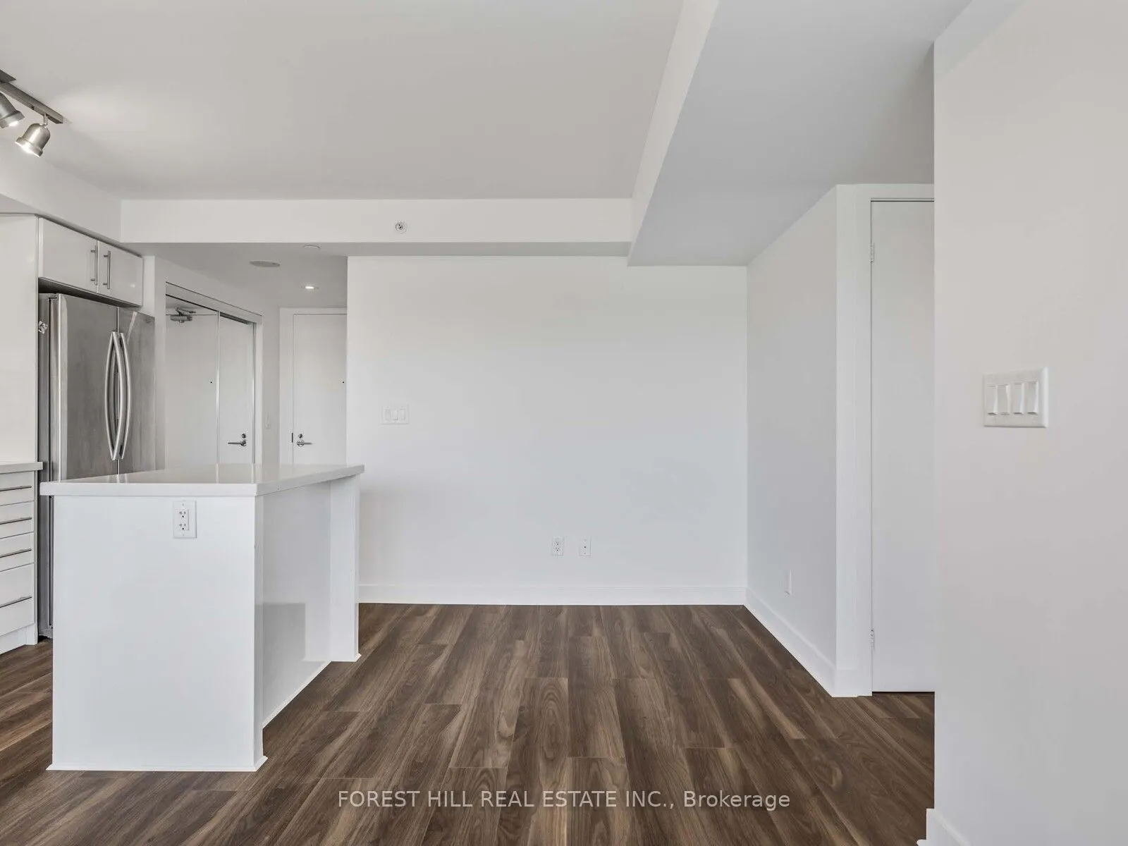 58 Orchard View Boulevard, #510
