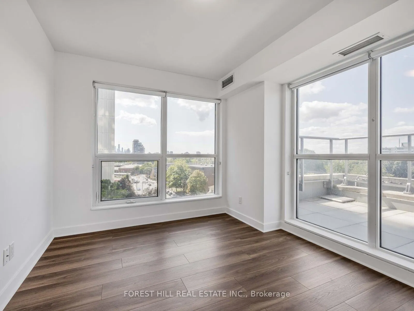58 Orchard View Boulevard, #510