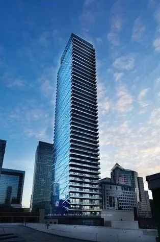 224 King Street W, #1102