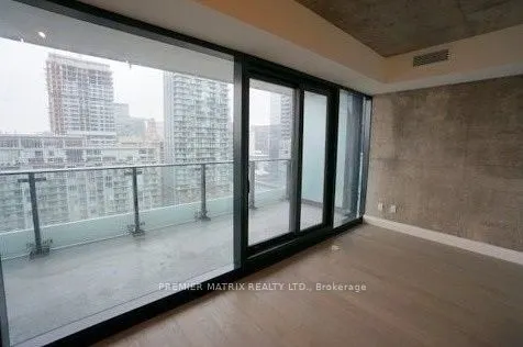 224 King Street W, #1102