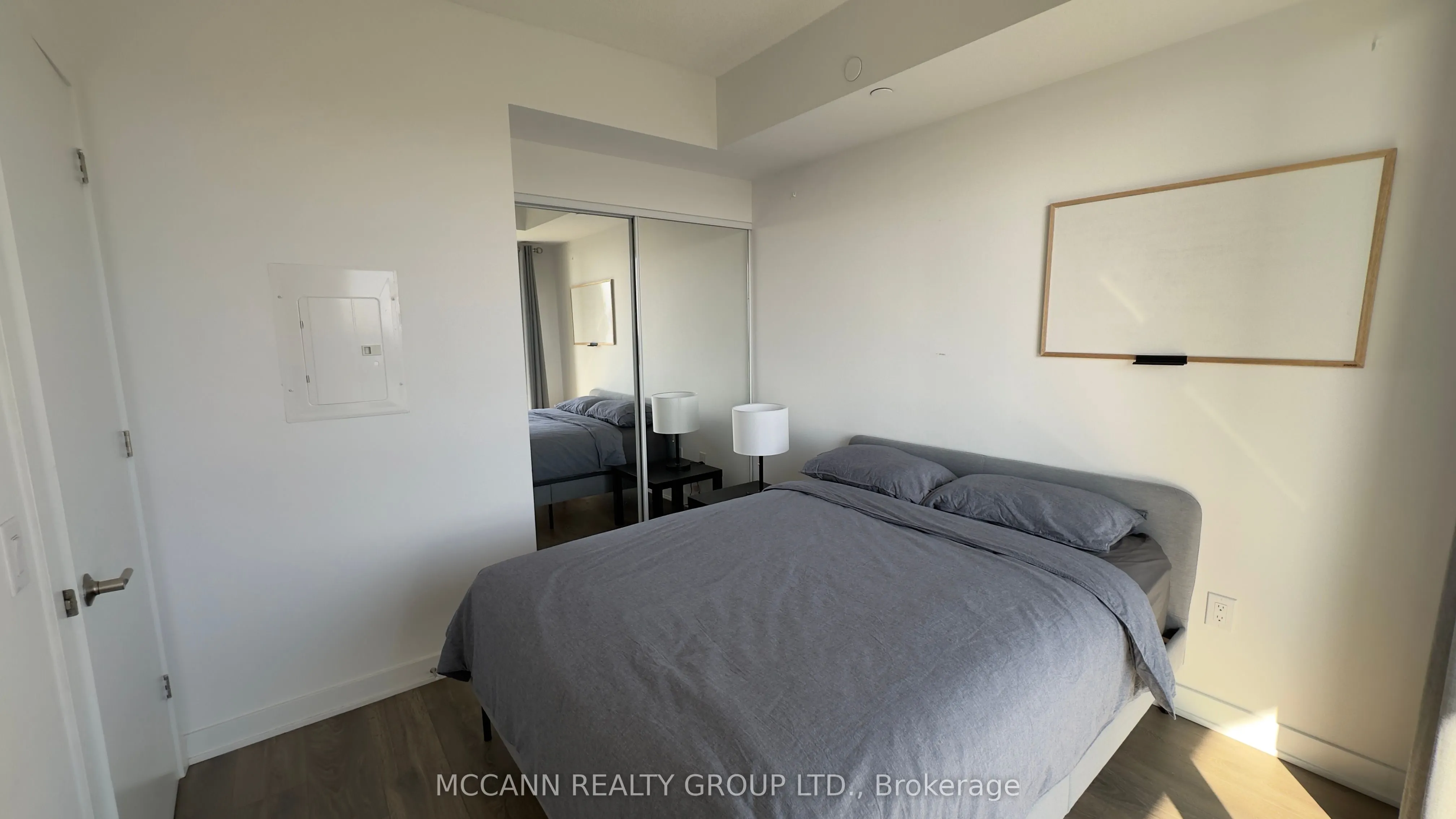 130 River Street, #811
