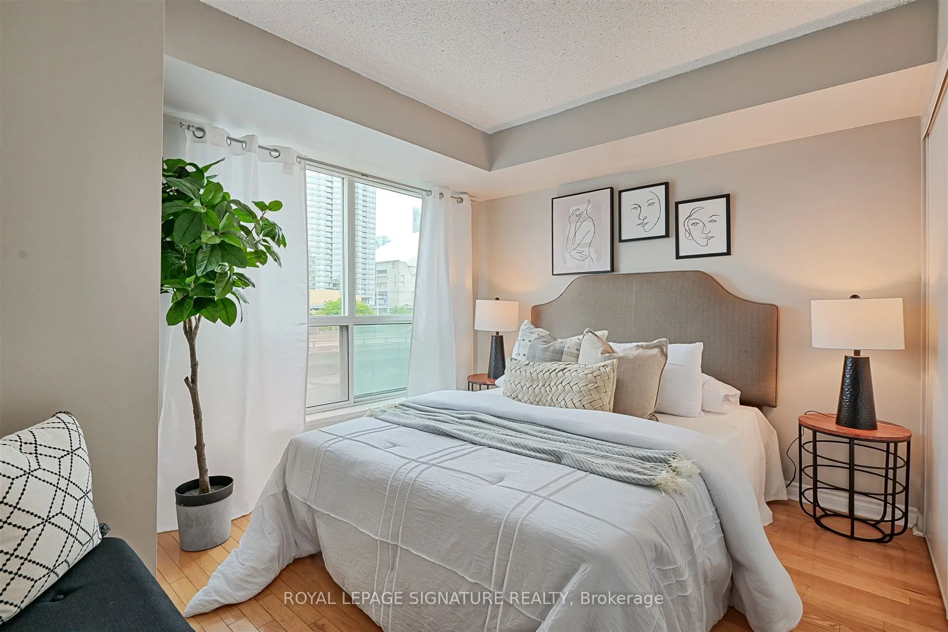 410 Queens Quay W, #505