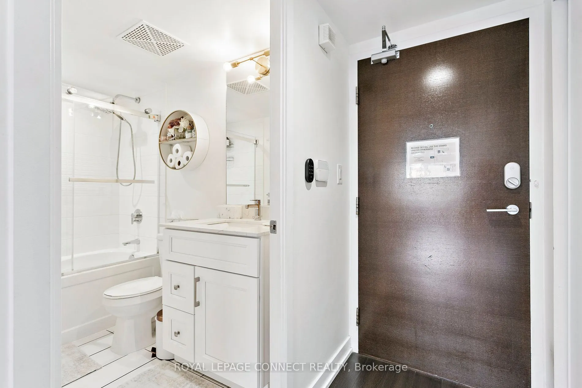 151 Dan Leckie Way, #921