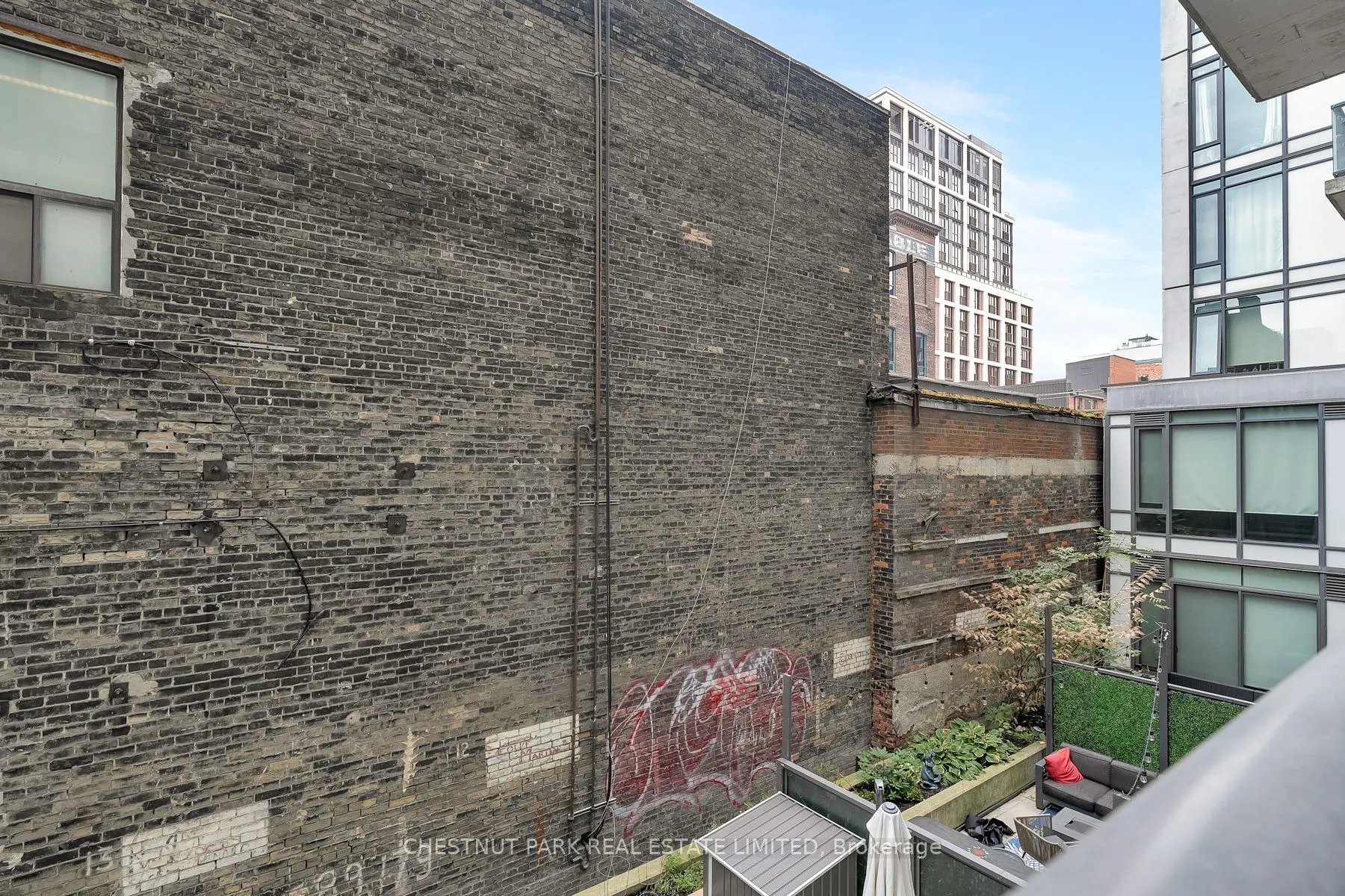 461 Adelaide Street, #230