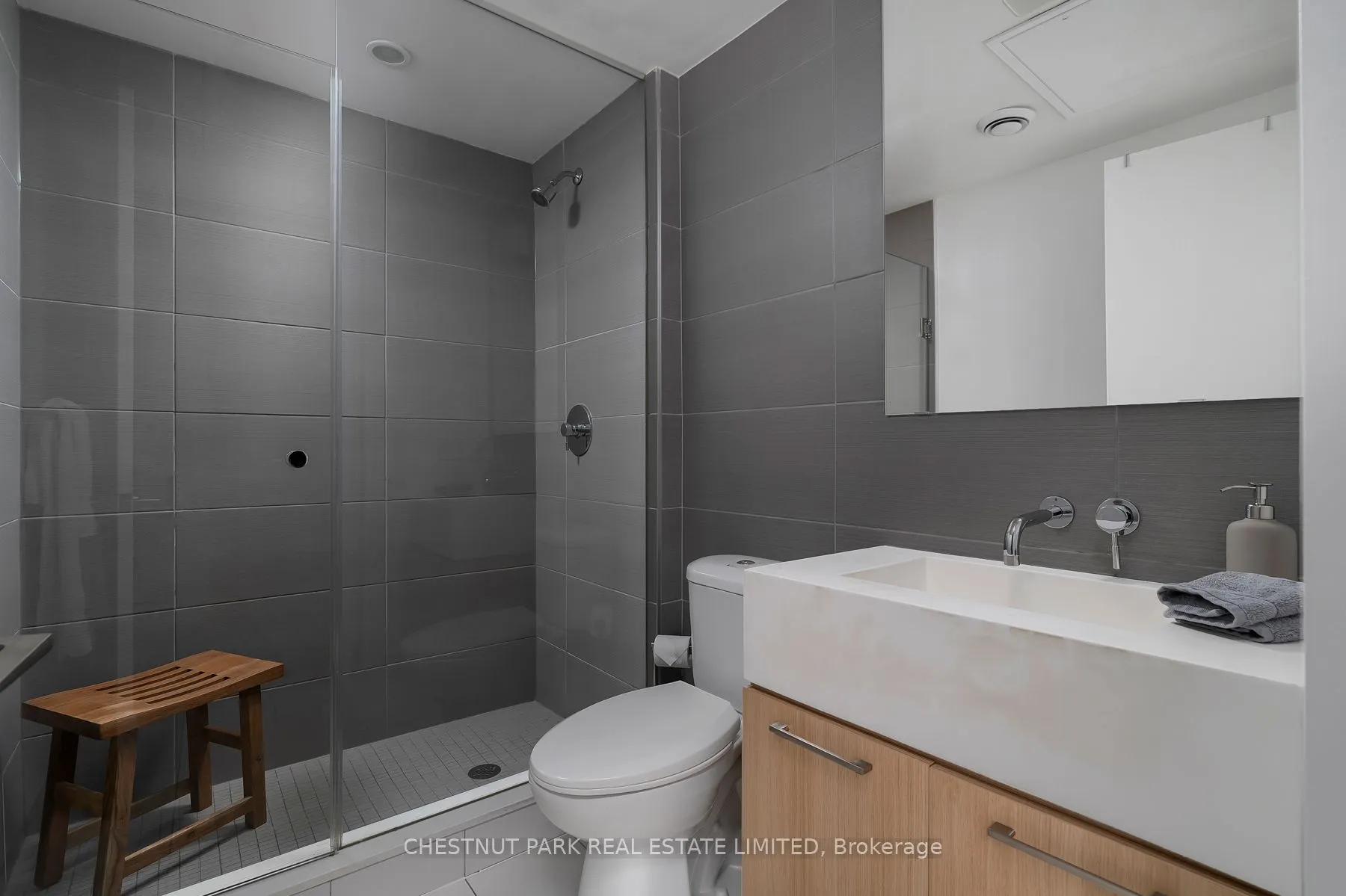 461 Adelaide Street, #230