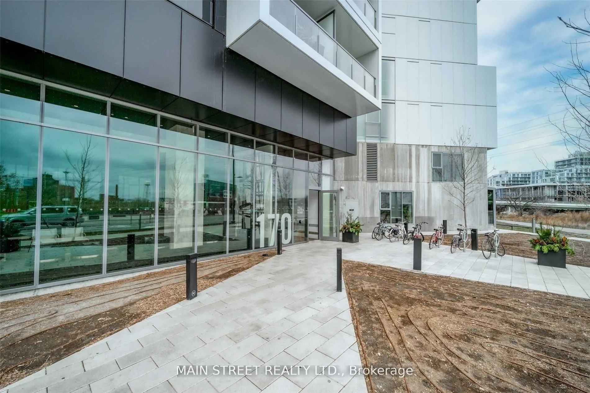 170 Bayview Avenue, #904