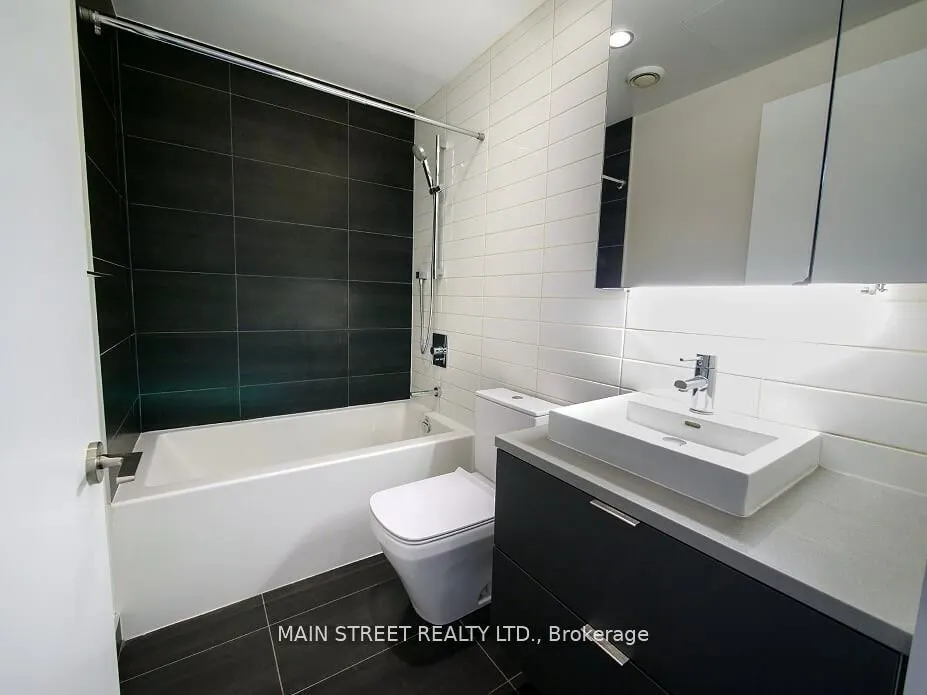 170 Bayview Avenue, #904