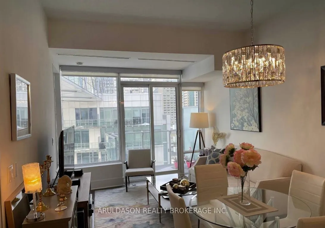 29 Queens Quay E, #1125