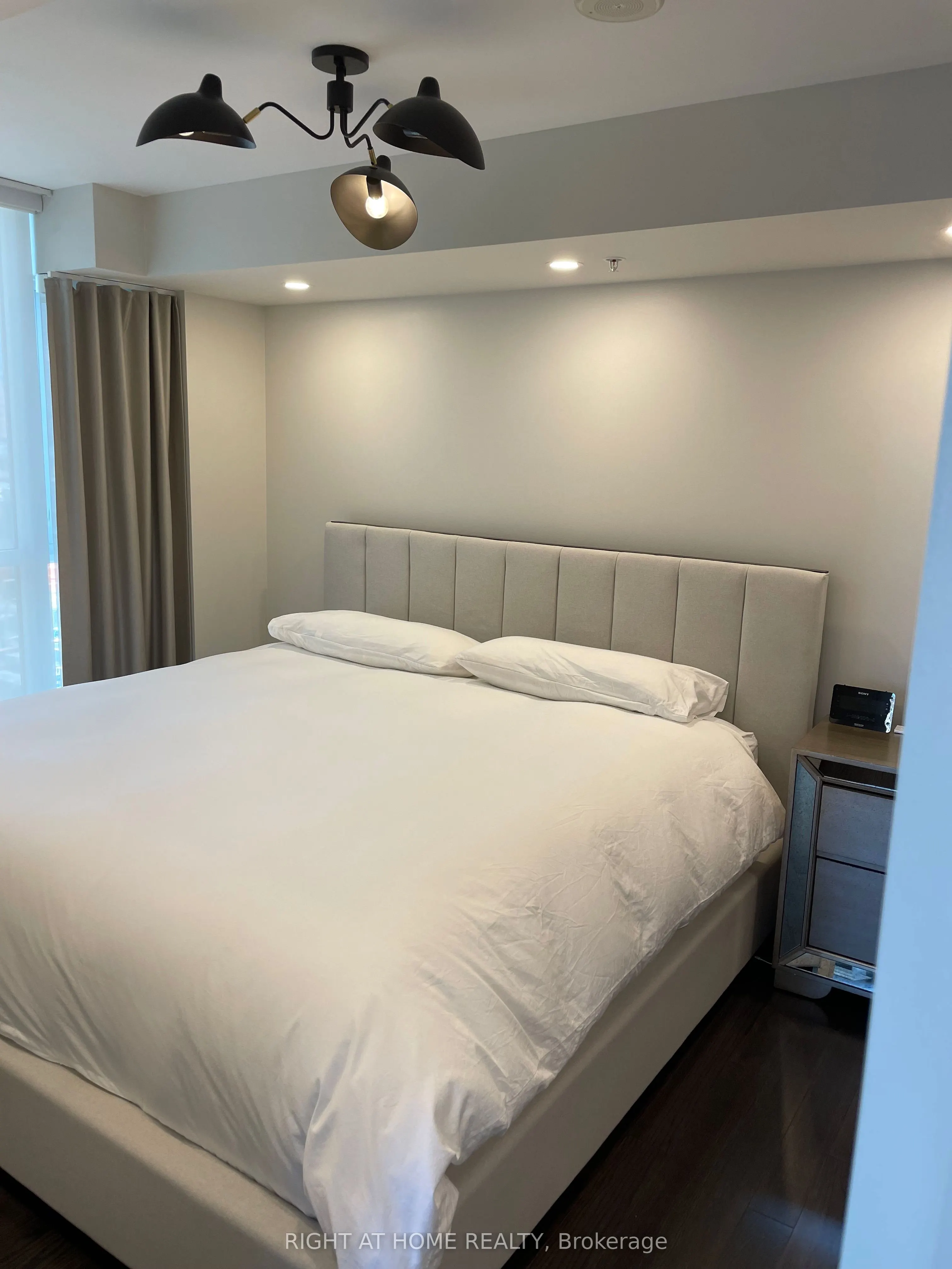 295 Adelaide Street W, #624
