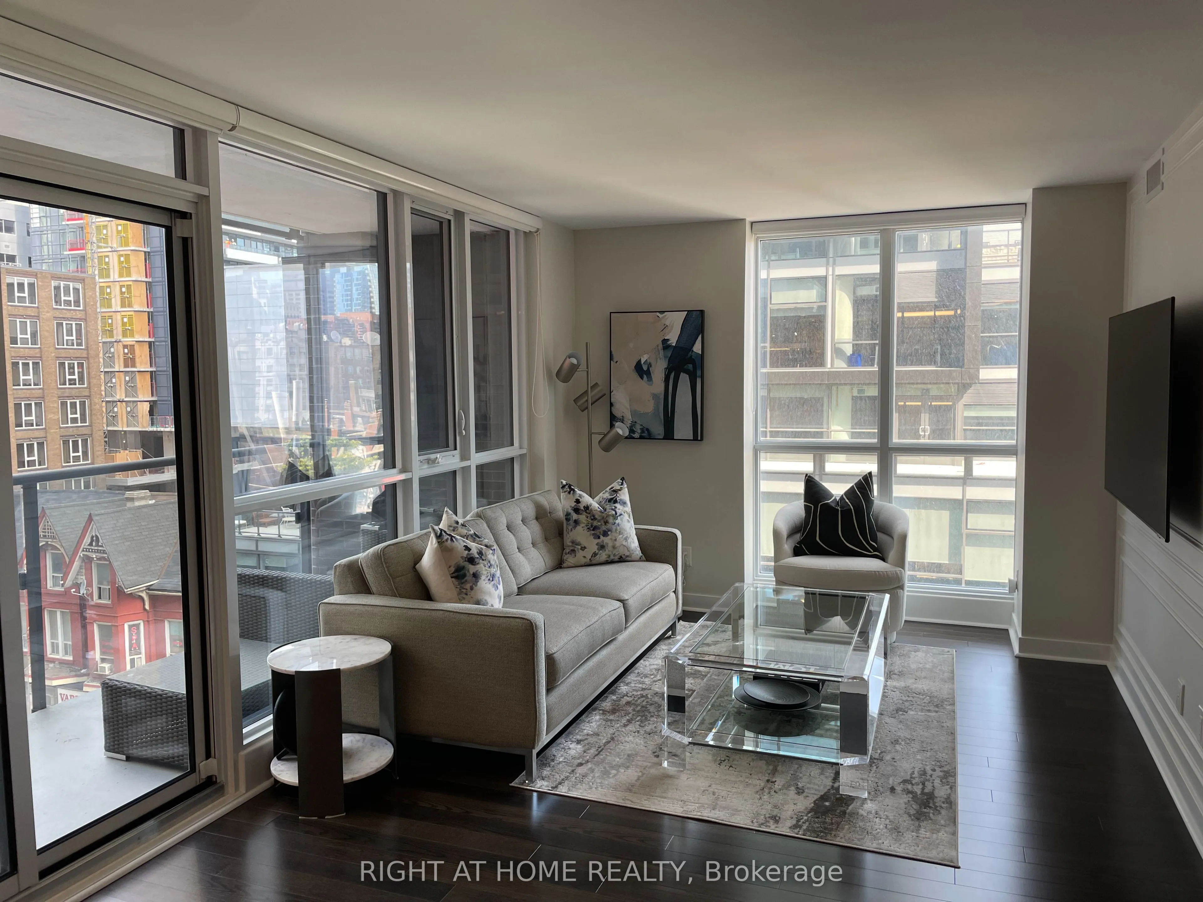 295 Adelaide Street W, #624