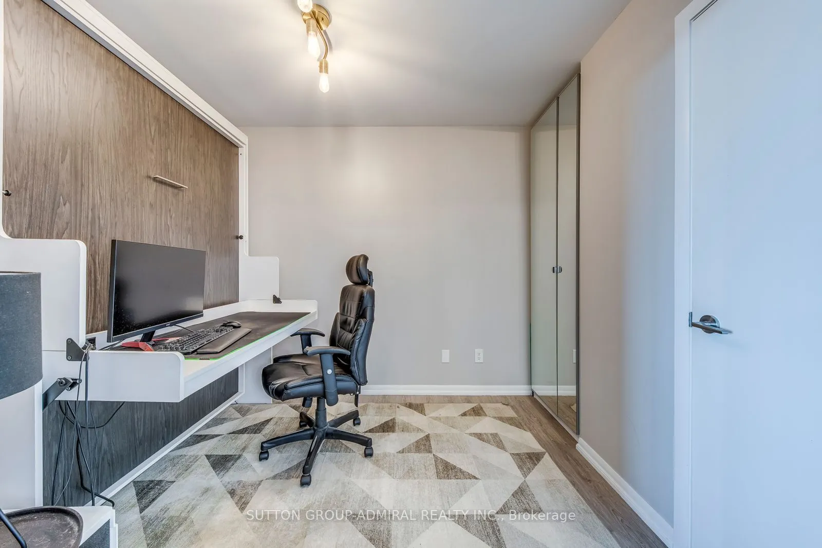 219 Fort York Boulevard, #709