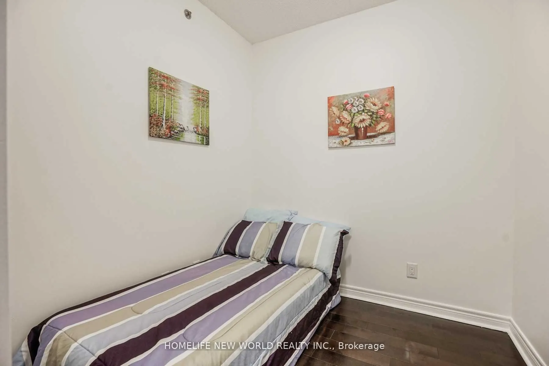2756 Old Leslie Street, #802