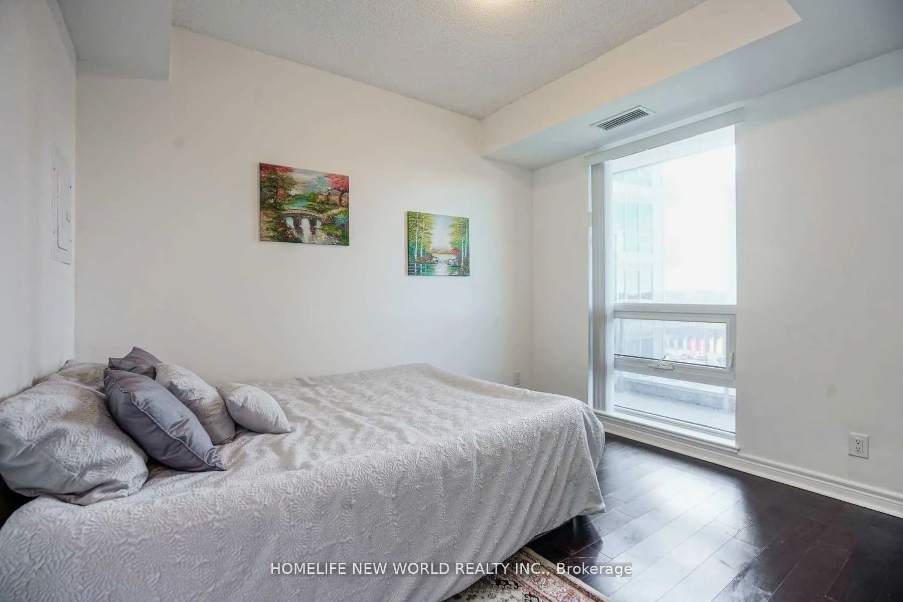 2756 Old Leslie Street, #802